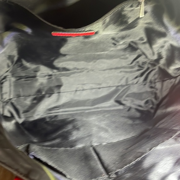 TAHARI Black/Red Croc-Embossed Kensington Tote - Picture 9 of 14